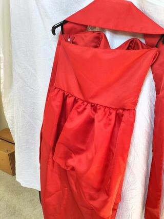 Vestido palabra de honor  
rojo
