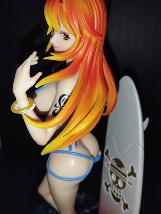 Nami surfera- One Piece