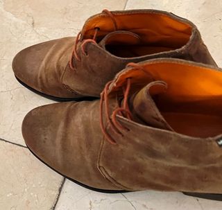 Botines camperos de piel