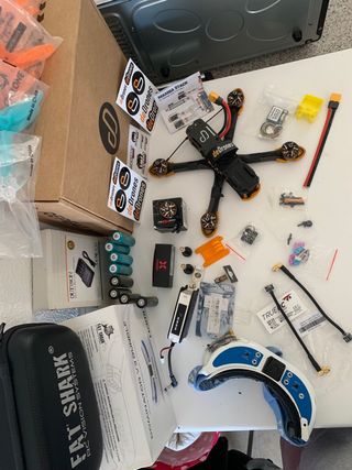 Drone Fpv 6s TBS con gafas FatShark