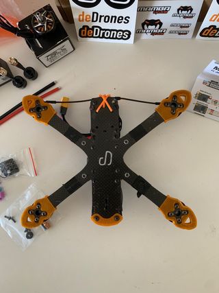 Drone Fpv 6s TBS con gafas FatShark