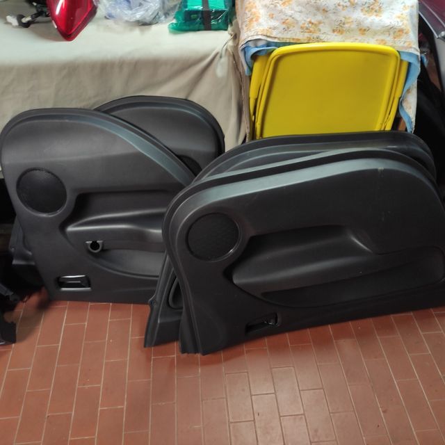 Pannelli interni portiera Mitsubishi space Star ll