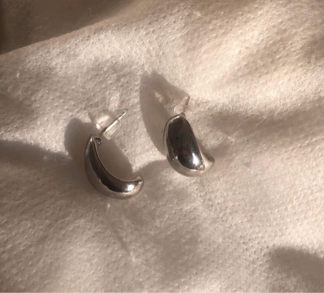 Pendiente gota pequeño plata