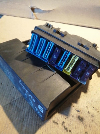 Caja de reles / fusibles Opel Astra G (199 f_59033
