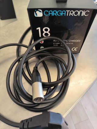 Cargador 24 voltios 