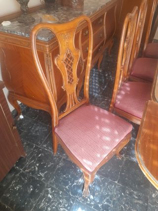 Se vende salon comedor con aparador