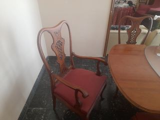 Se vende salon comedor con aparador
