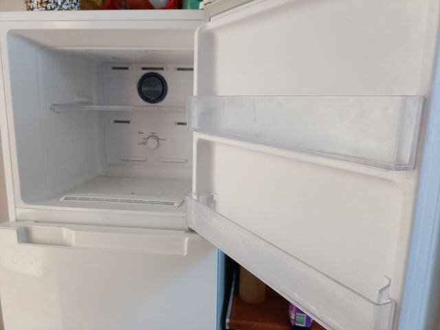 Interior nevera Samsung