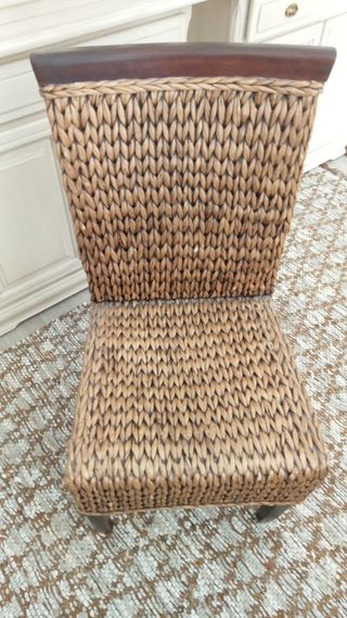 Silla de ratán colonial