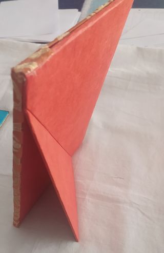 Dos marcos de fotos  de Nepal.