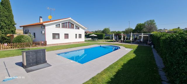 TENUTA PRIVATA CON PISCINA