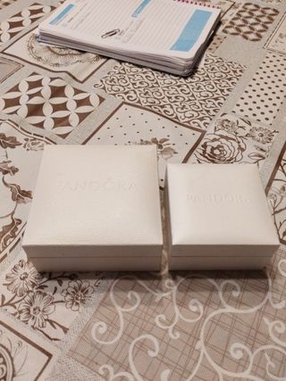 Bolsa , cajas, diferentes marcas y tamaños