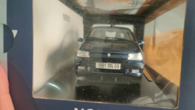Renault Clio Williams 1/18