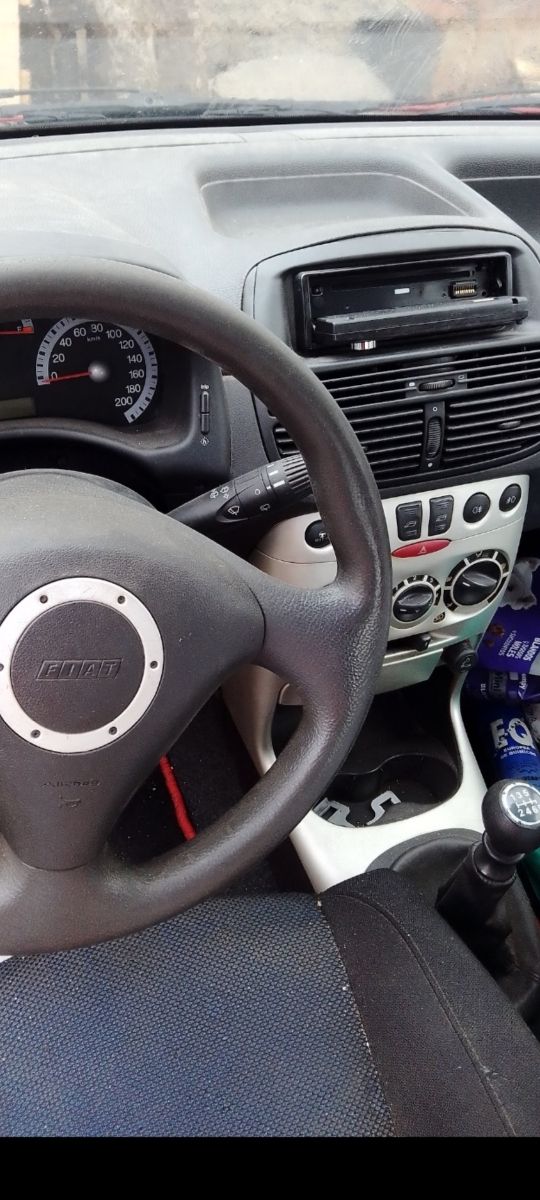 FIAT Punto 2002 - foto 1