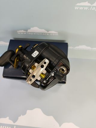 Carrete Eléctrico Daiwa Tanacom 500