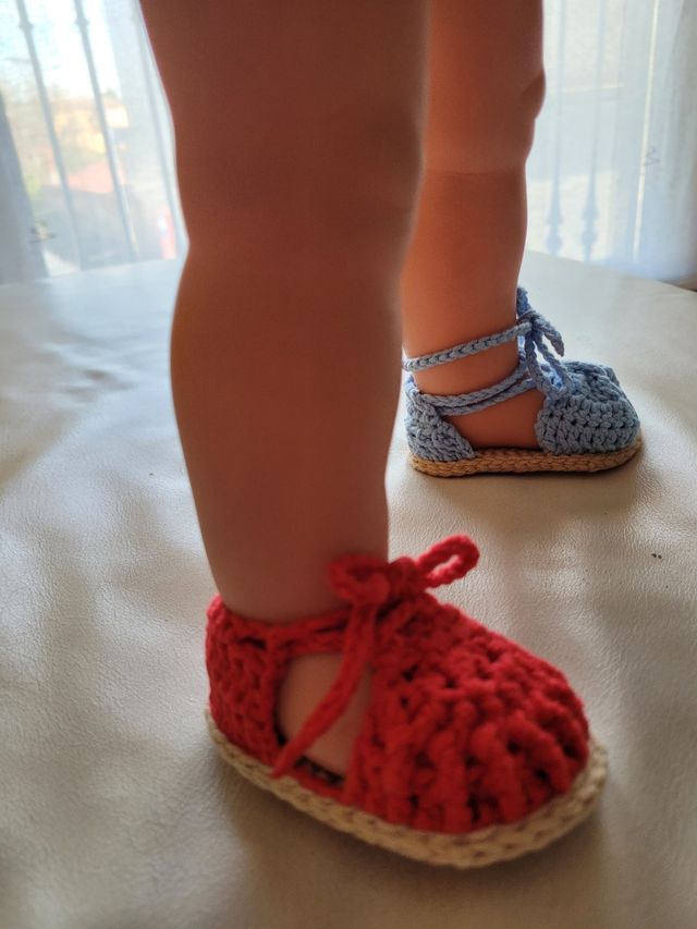 Sandalias rojas ganchillo bebe hechas a mano