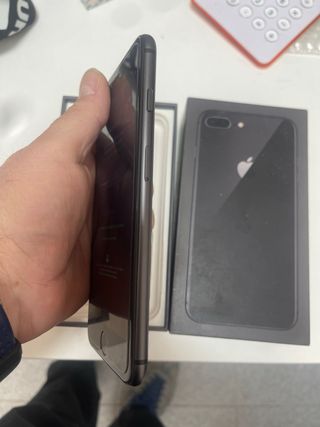 Se vende iphone 8 plus