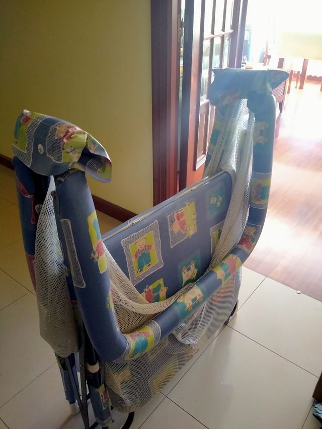 Parque infantil -cunita