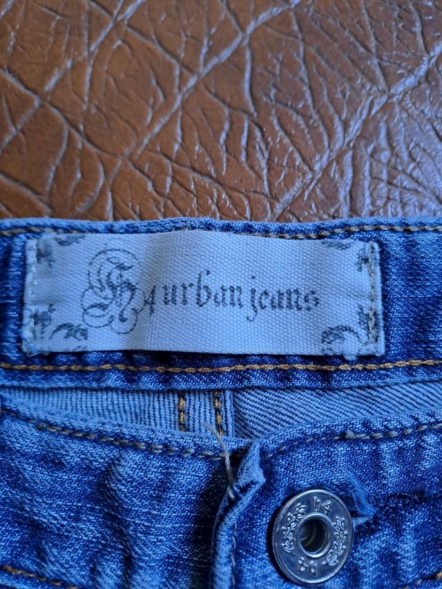 Pantaloncini corti in jeans