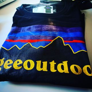 Maglietta T shirt OGEEOUTDOOR tg. XL mountain gym