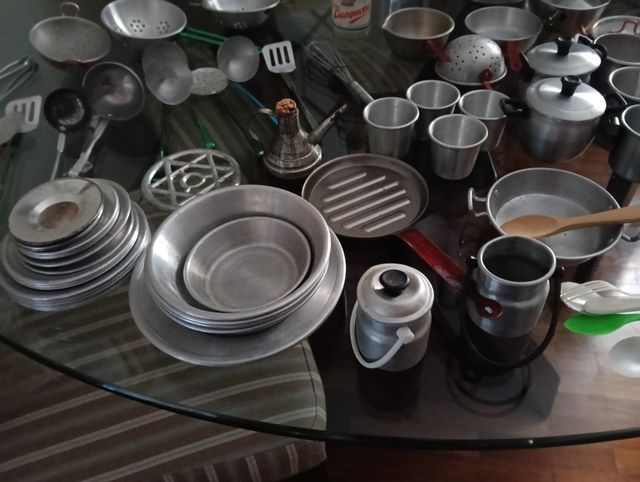 Cacharritos juguete muy antiguos.