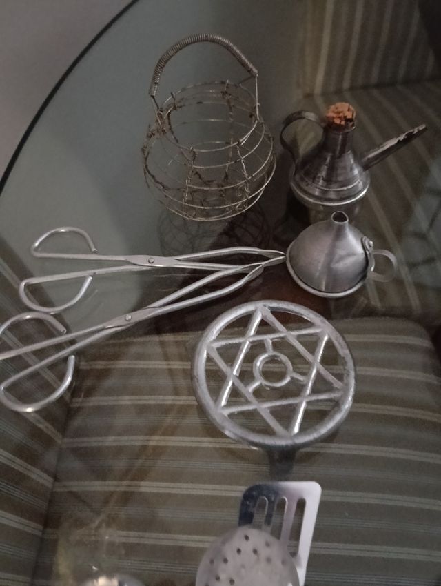 Cacharritos juguete muy antiguos.