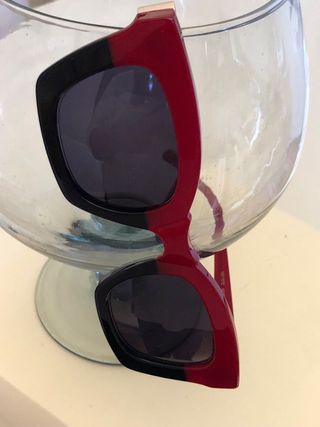 Occhiale sole bicolorerosso nero