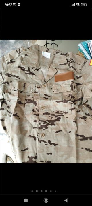 Camisa militar árida