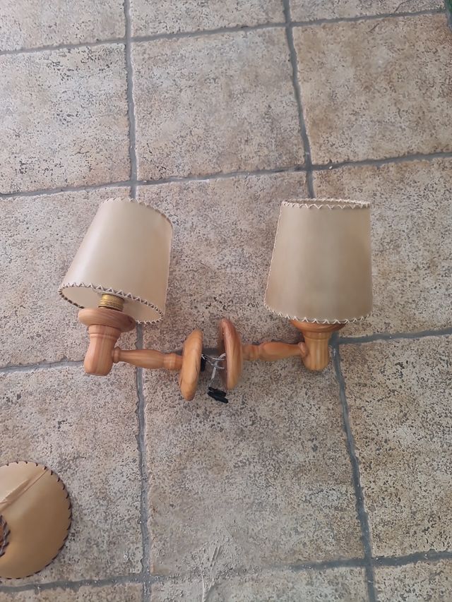 Lámpara de pared pareja