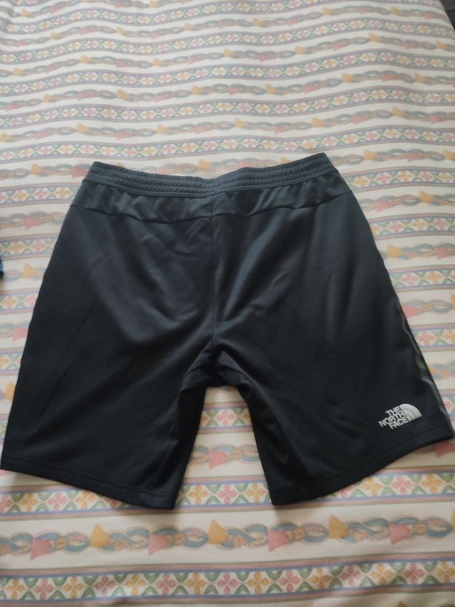 Pantalones Lacoste, The North Face y Nike Talla L