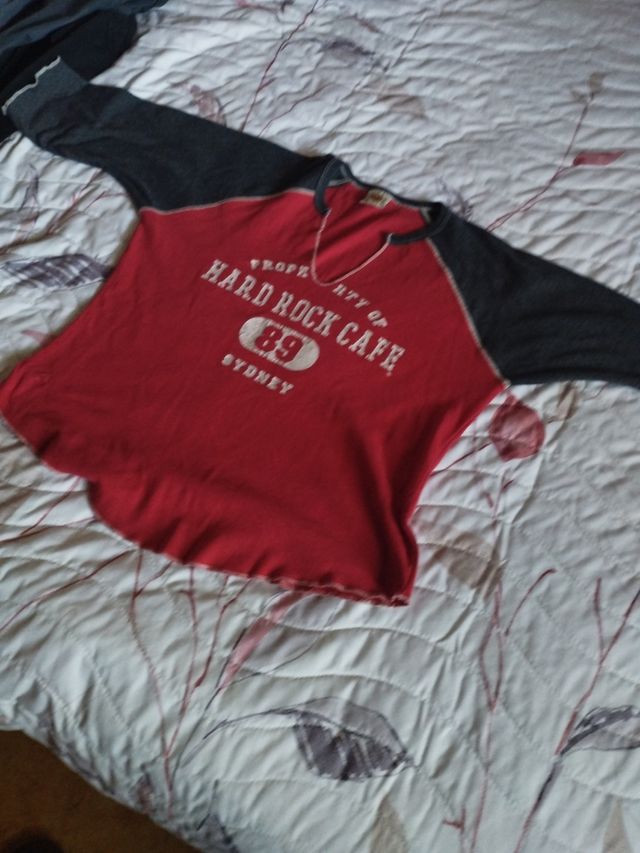 Camiseta hard rock cafe.