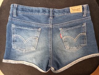 Pantalón corto Levis