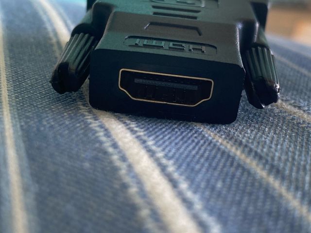 Adaptador de DVI a HDMI