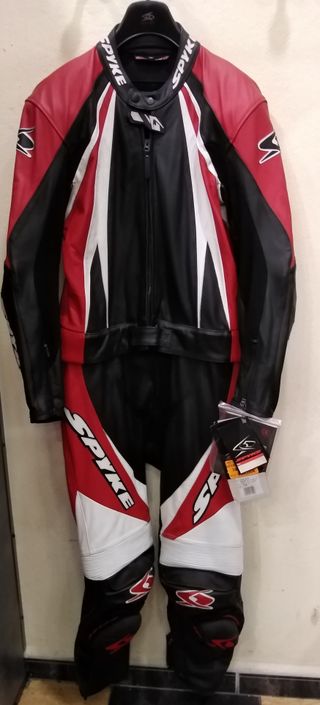 MONO DE PIEL MOTO