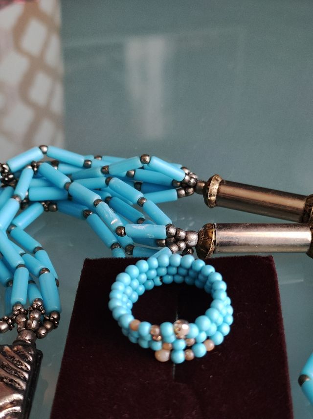 Collana turchese in howlite e argento