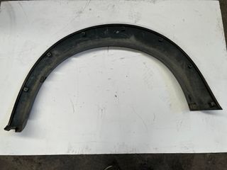 CB-5 ALETIN TRASERO DERECHO MITSUBISHI L200 2007