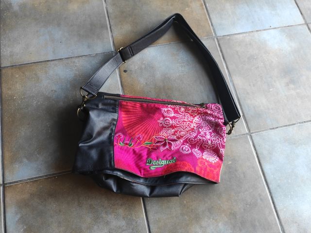 Bolso de desigual.