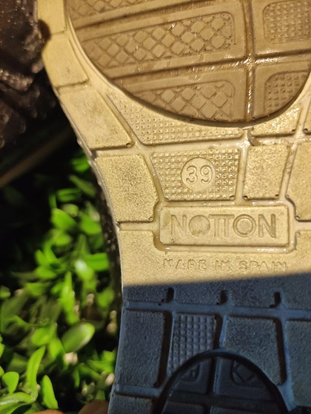 Zapatos de verano metalizados Notton