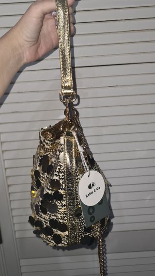 Bombonera dorada bolso nuevo