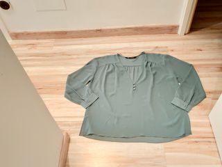 Zara nueva blusa fina verde
