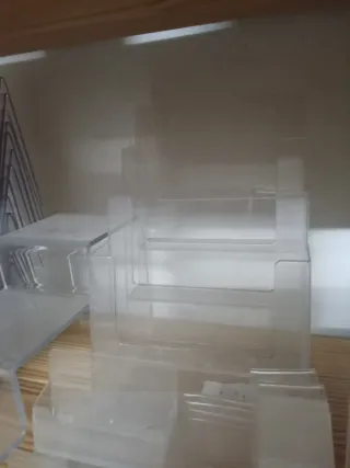 expositores y soportes metacrilato