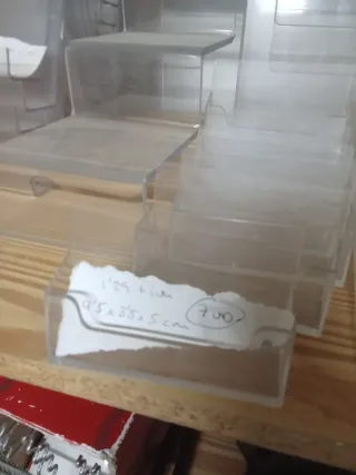 expositores y soportes metacrilato