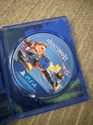 Horizon: Zero Dawn / PS4