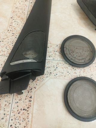 Bmw f46 rejillas y esquinas  altavoces 