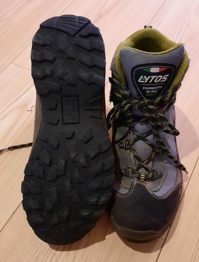 Scarponcini trekking