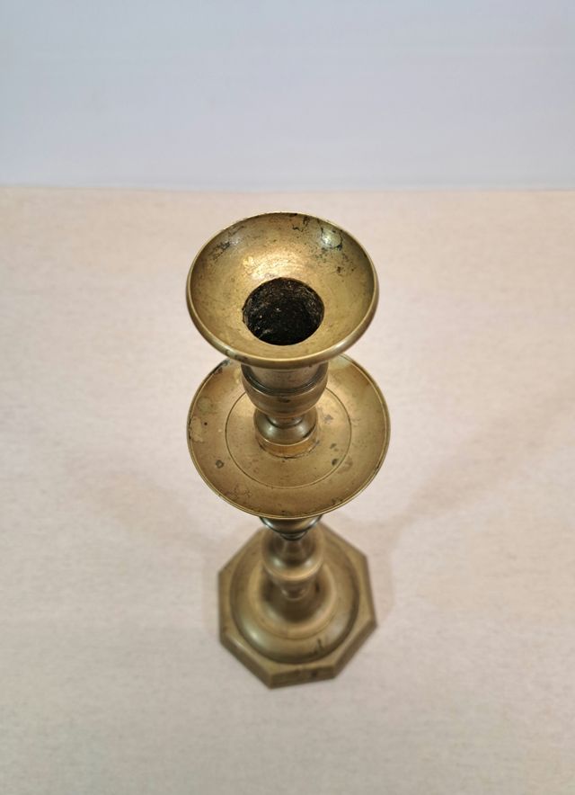 Candelero de bronce. S. XIX