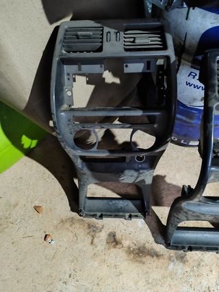 Consola terrano tapizado puertas asientos