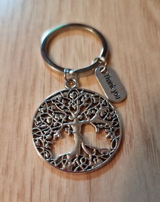 Llavero de metal del árbol de la vida.