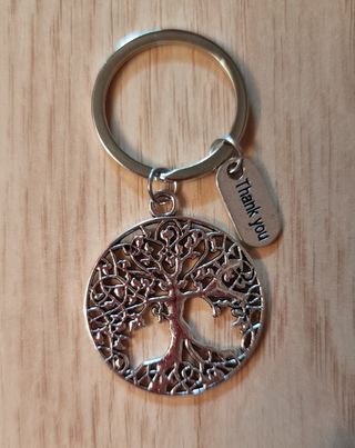 Llavero de metal del árbol de la vida.