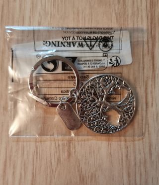 Llavero de metal del árbol de la vida.